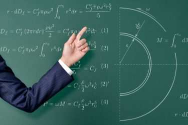 大学で教授からアカハラを受けて中途退学しました。教授に対して損害賠償請求する予定ですが、それ以外になにが請求できますか